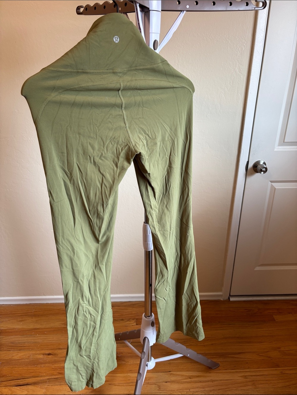 lululemon size 6 groove